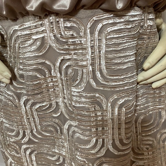 Jessica Howard Evenings tan Sleeveless Faux Gemstone Dress - Picture 5 of 13